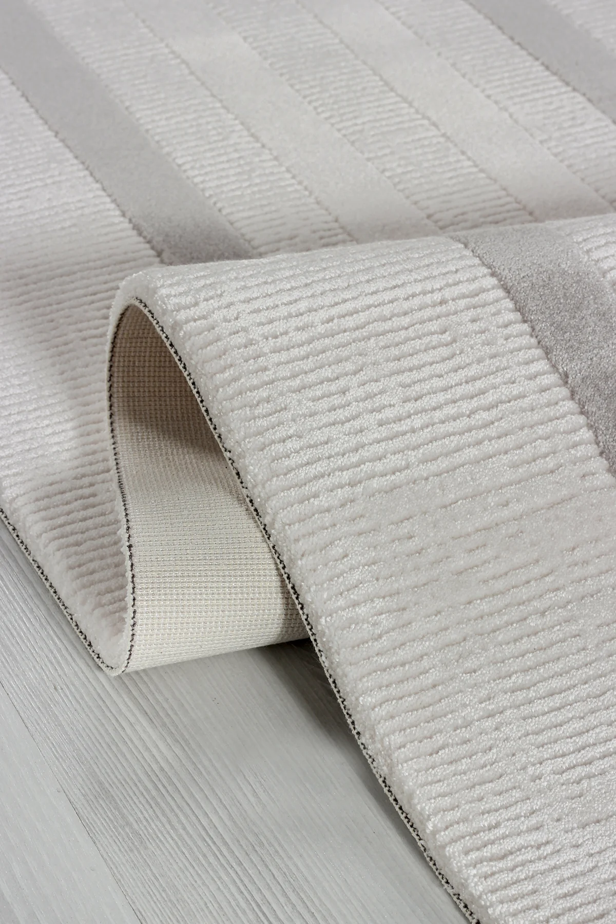 ANDROMEDA SERENAT HALI SE006