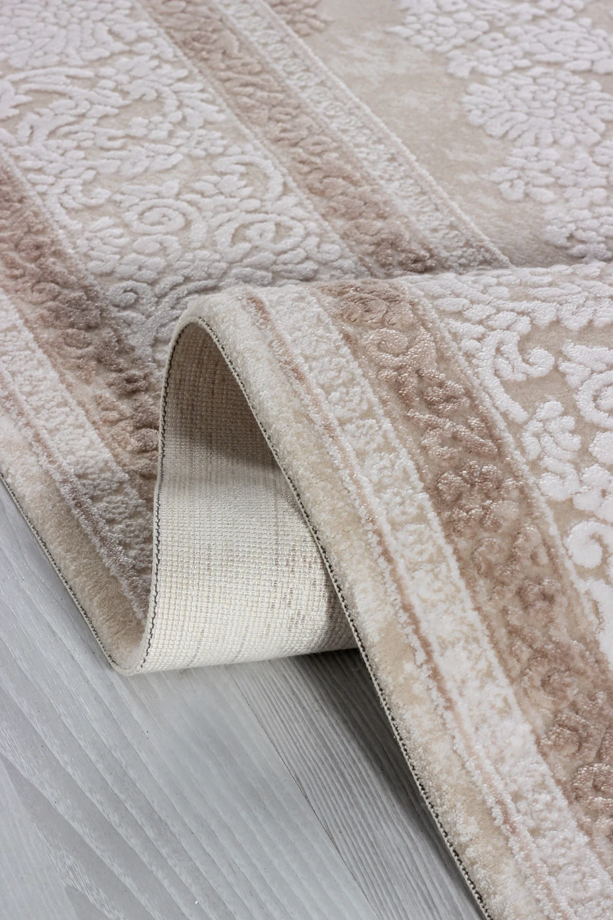 ANDROMEDA SERENAT HALI SE001